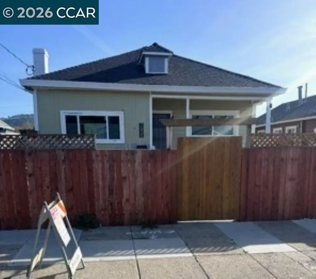 7000 Lockwood Street Oakland CA 94621