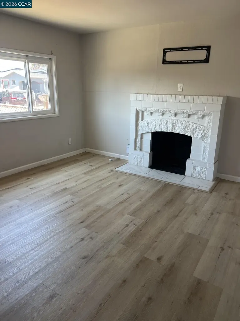 7000 Lockwood Street Oakland CA 94621