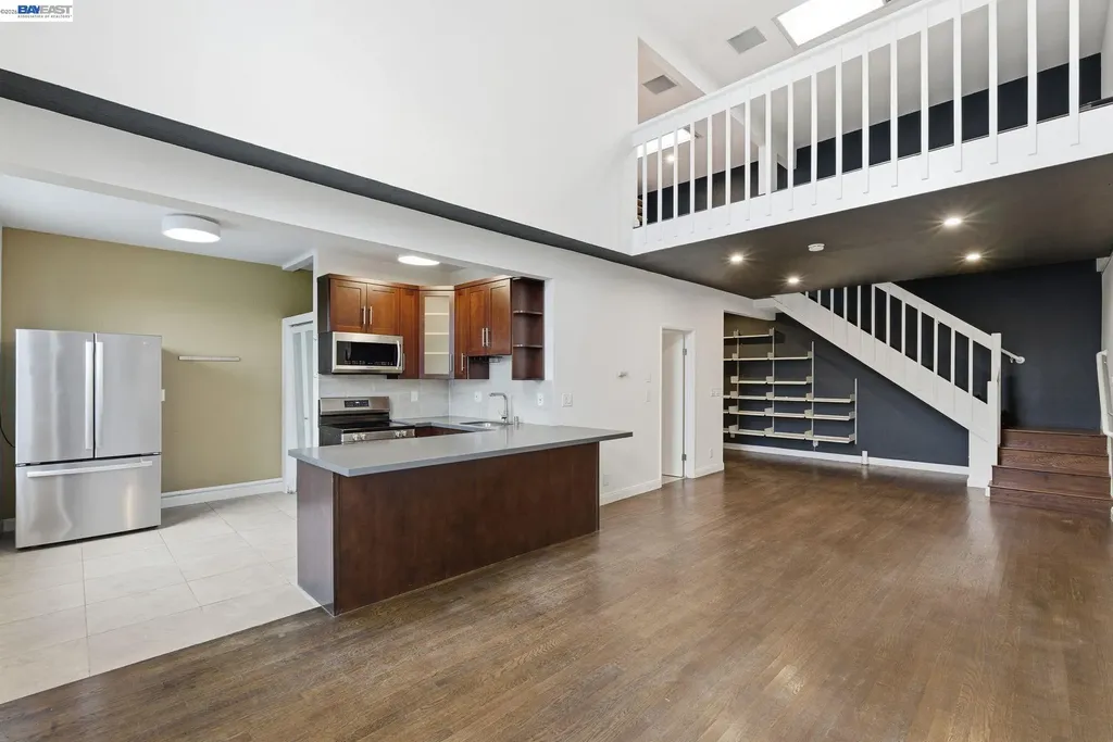 1004 9th Avenue Oakland CA 94606