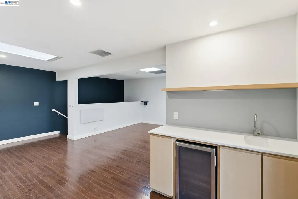 1004 9th Avenue Oakland CA 94606