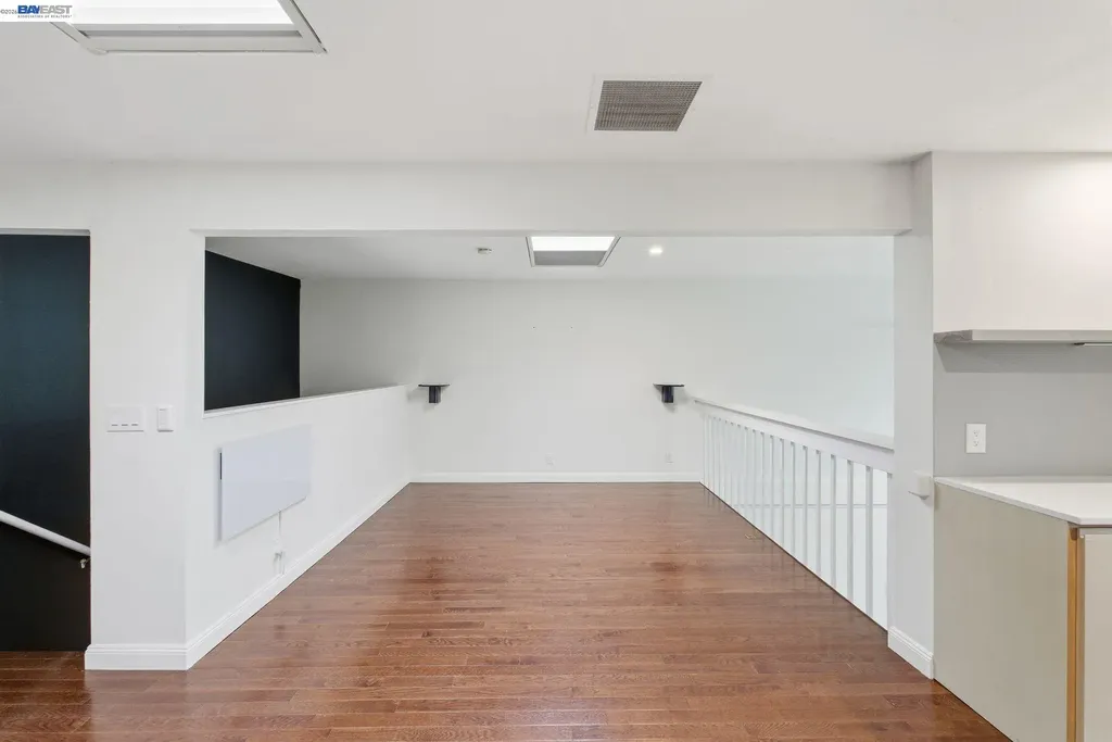 1004 9th Avenue Oakland CA 94606