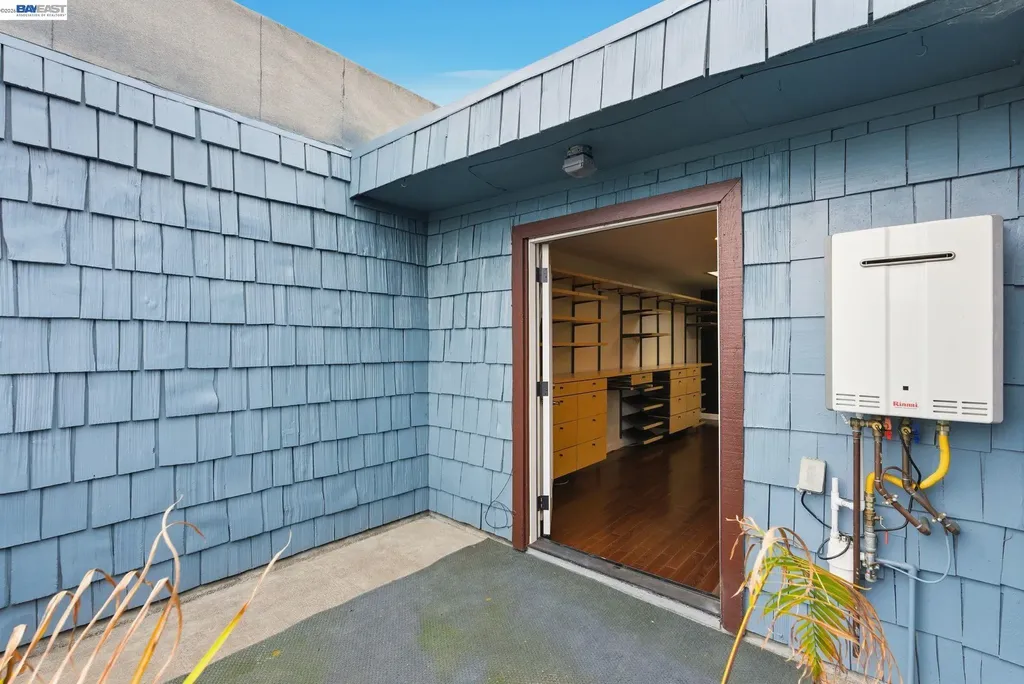 1004 9th Avenue Oakland CA 94606