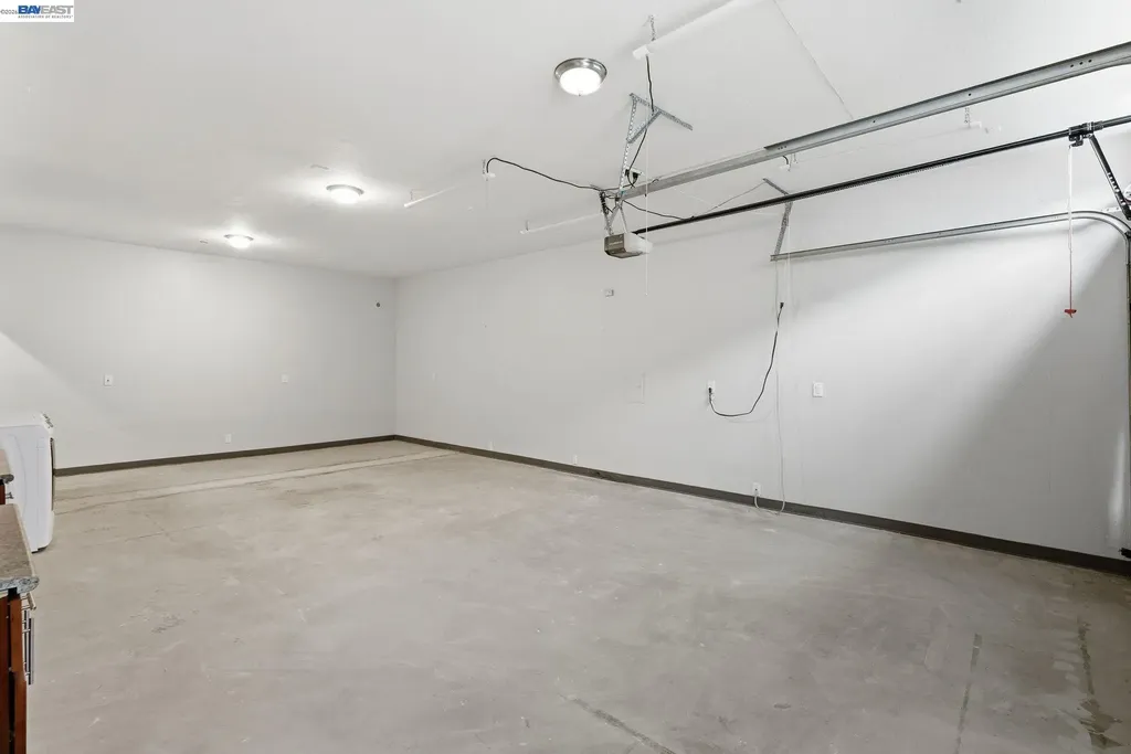 1004 9th Avenue Oakland CA 94606