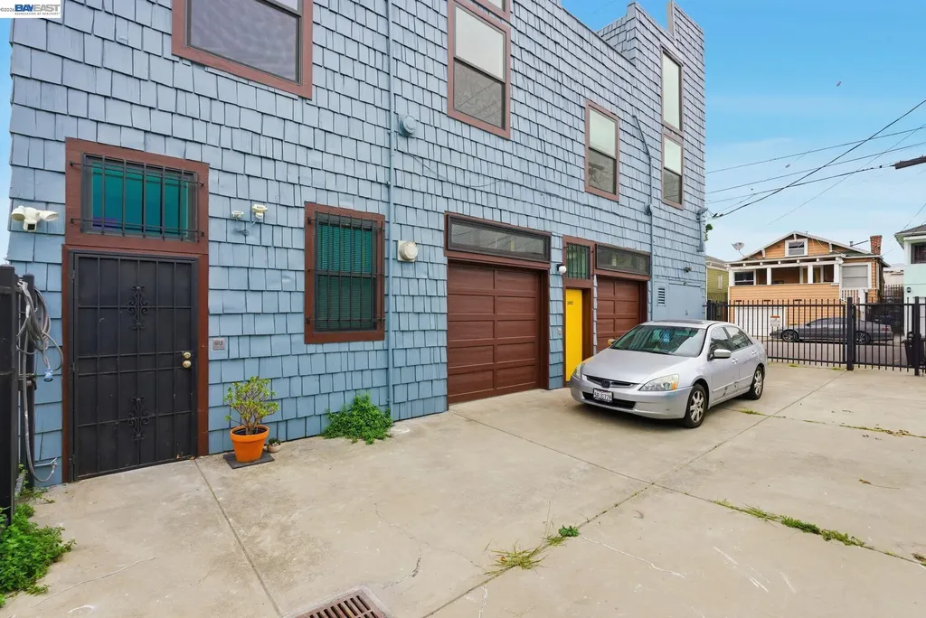1004 9th Avenue Oakland CA 94606