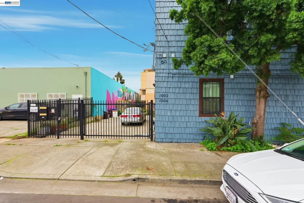 1004 9th Avenue Oakland CA 94606