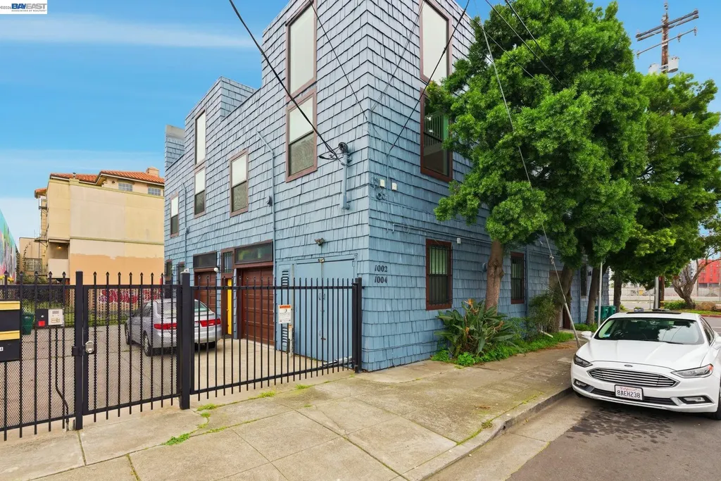 1004 9th Avenue Oakland CA 94606