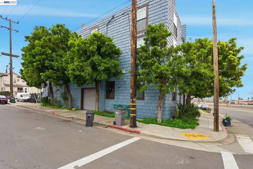 1004 9th Avenue Oakland CA 94606