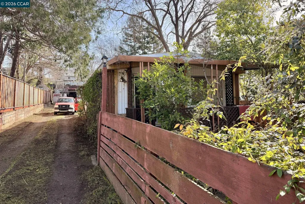 1521 Sunset Loop Lafayette CA 94549