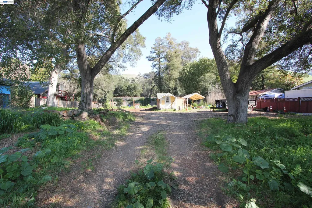 997 Old Canyon Road Fremont CA 94536