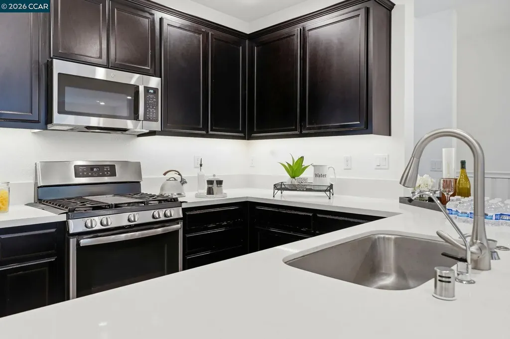 5862 Cadence Avenue Dublin CA 94568