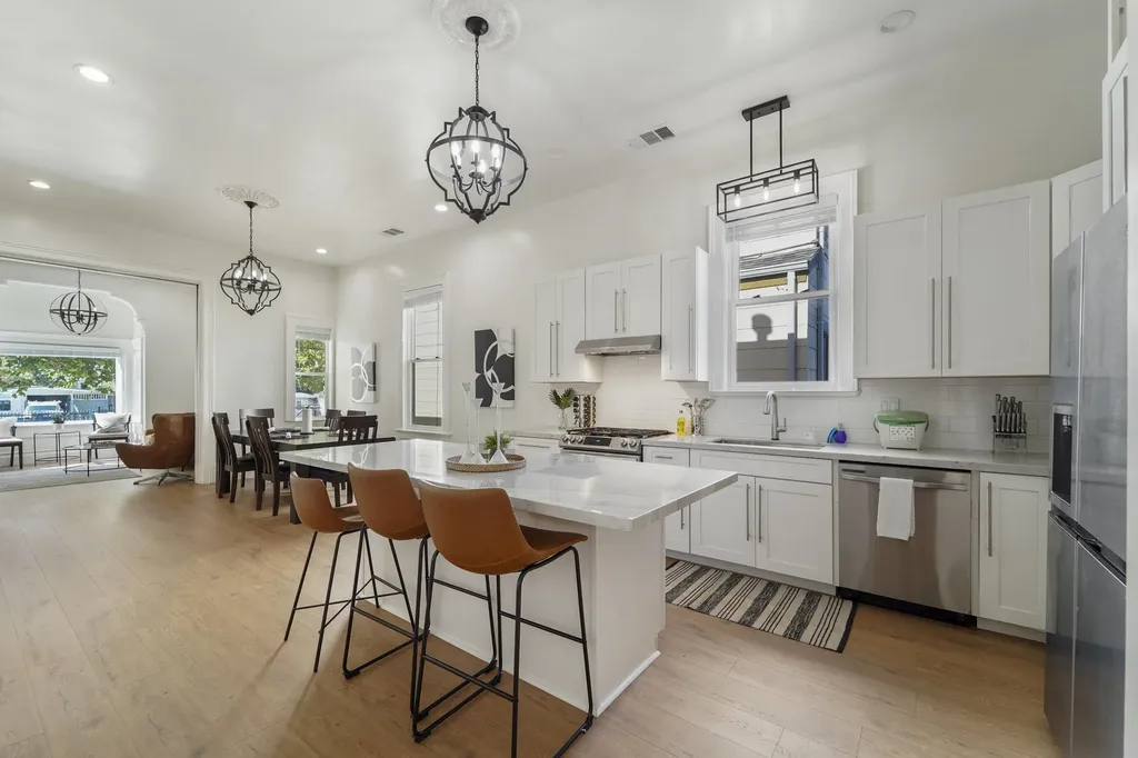 1662 14th Street Oakland CA 94607