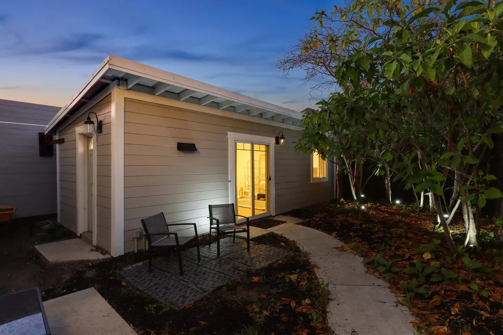 1662 14th Street Oakland CA 94607