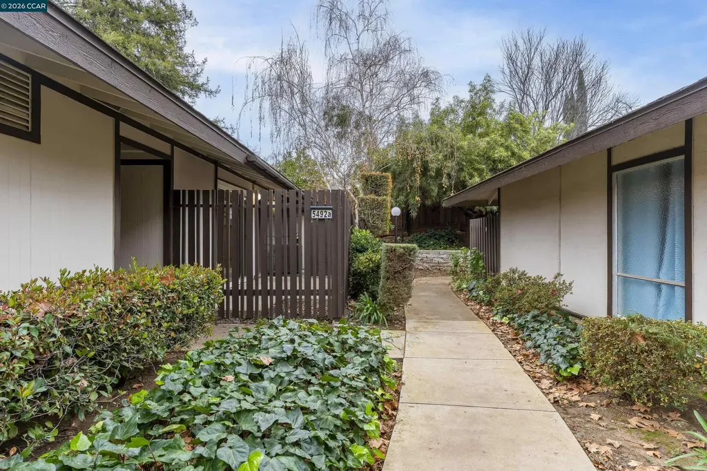 5492 Roundtree Drive Concord CA 94521