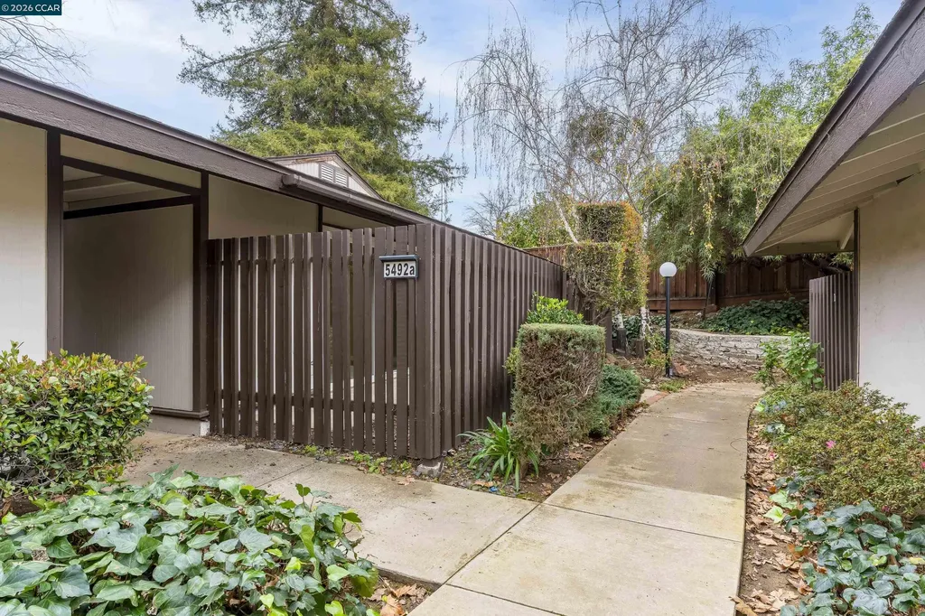 5492 Roundtree Drive Concord CA 94521