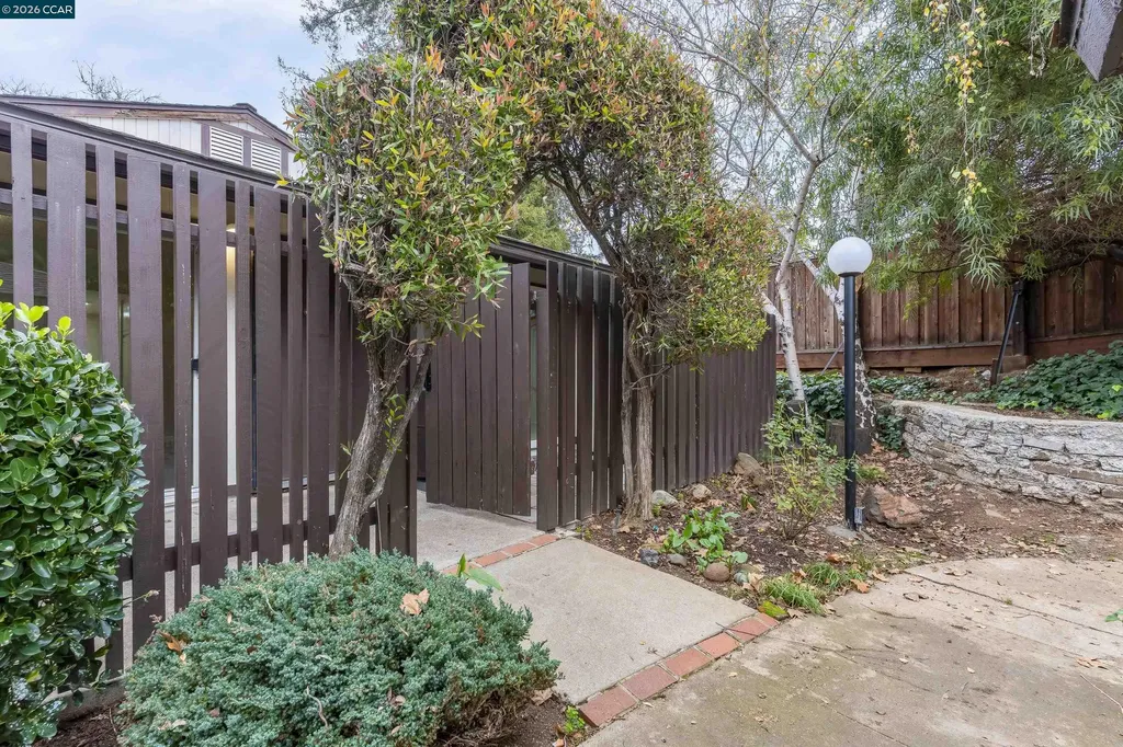 5492 Roundtree Drive Concord CA 94521