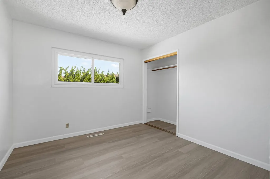 512 Teasdale Place Hayward CA 94544