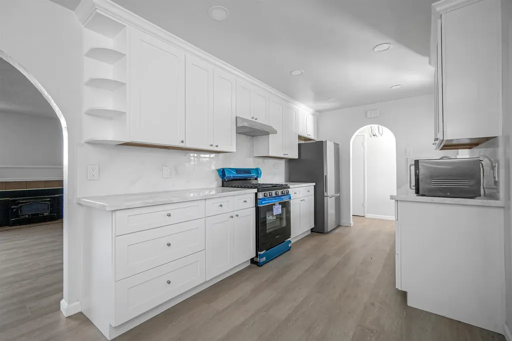 512 Teasdale Place Hayward CA 94544