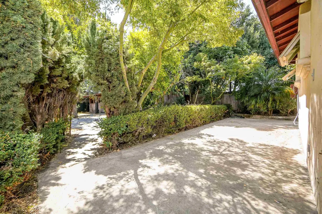 512 Teasdale Place Hayward CA 94544