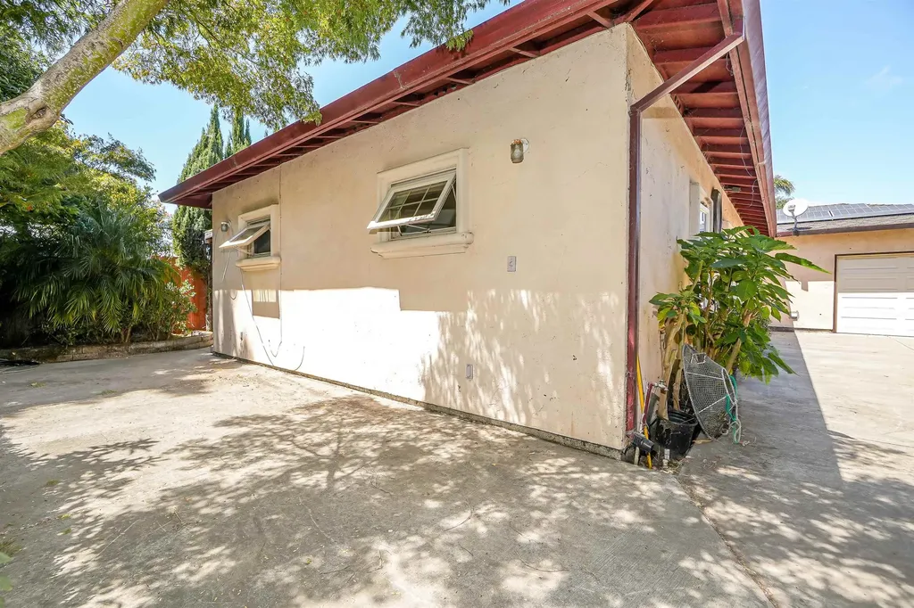 512 Teasdale Place Hayward CA 94544