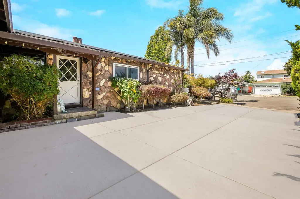 512 Teasdale Place Hayward CA 94544