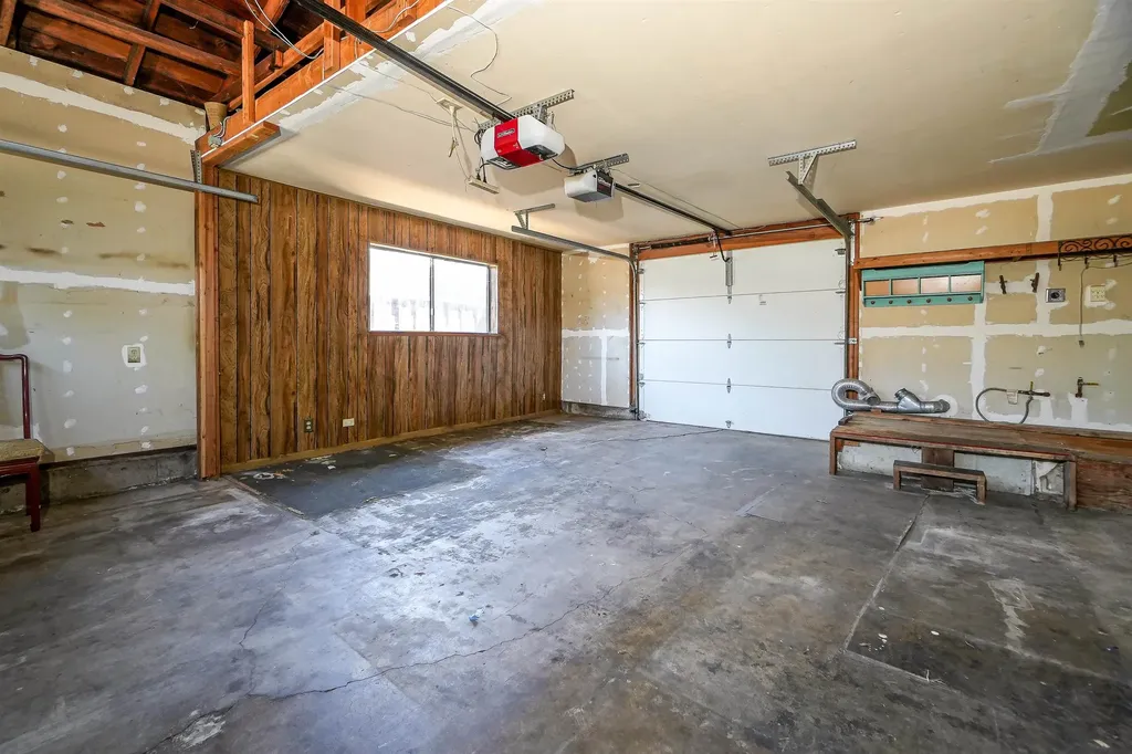 512 Teasdale Place Hayward CA 94544