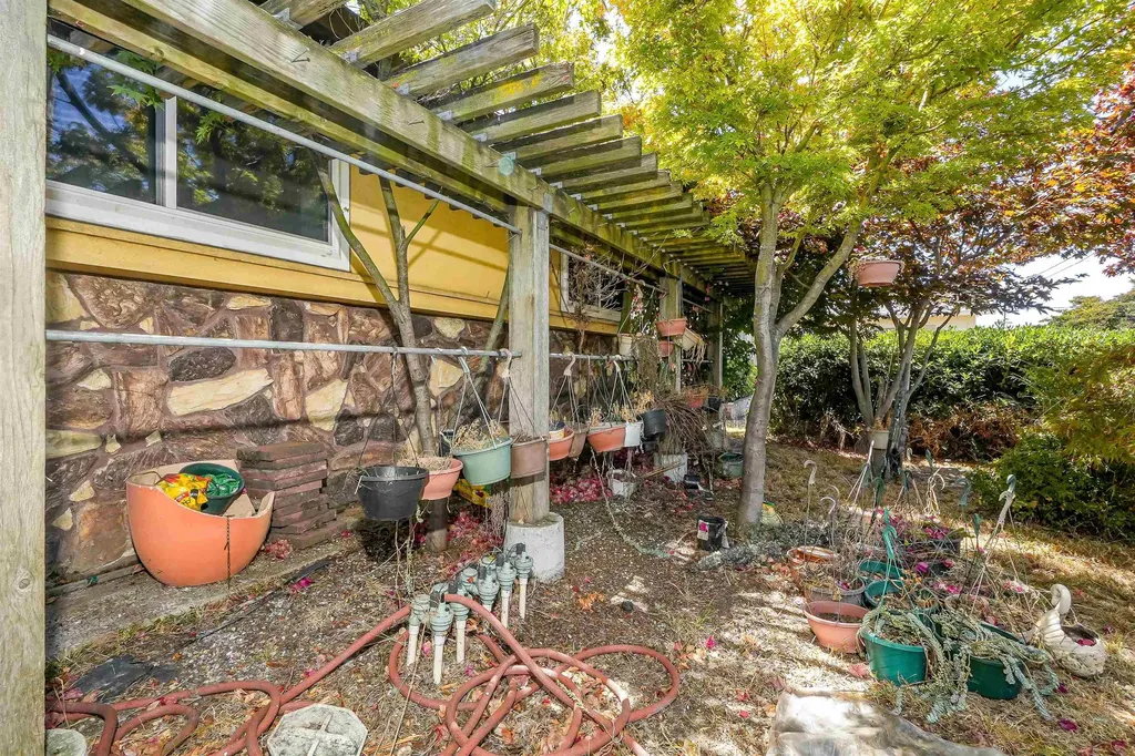 512 Teasdale Place Hayward CA 94544