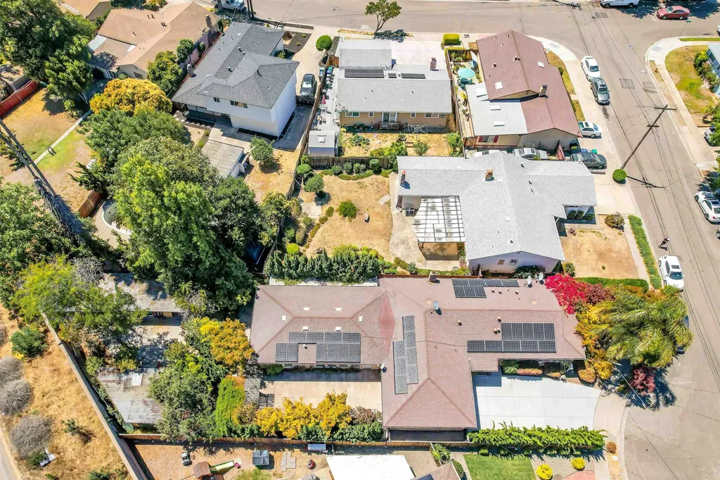 512 Teasdale Place Hayward CA 94544