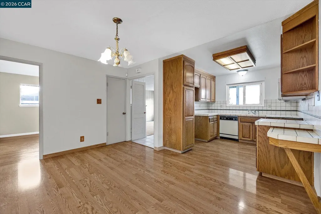 2075 Costa Court Pinole CA 94564