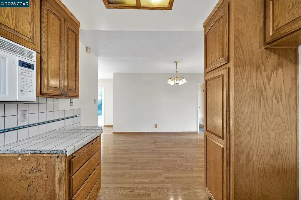 2075 Costa Court Pinole CA 94564