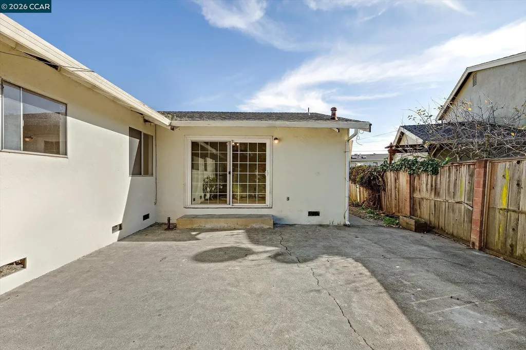 2075 Costa Court Pinole CA 94564