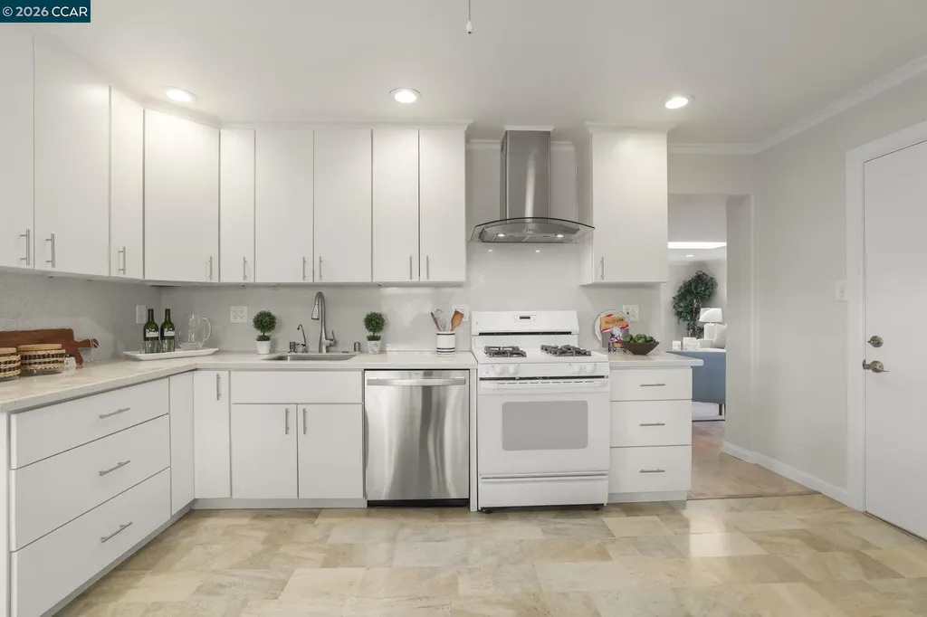 1449 Cape Cod Way Concord CA 94521