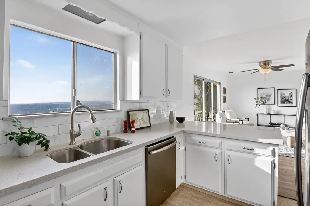 16605 Rolando Avenue Castro Valley CA 94578