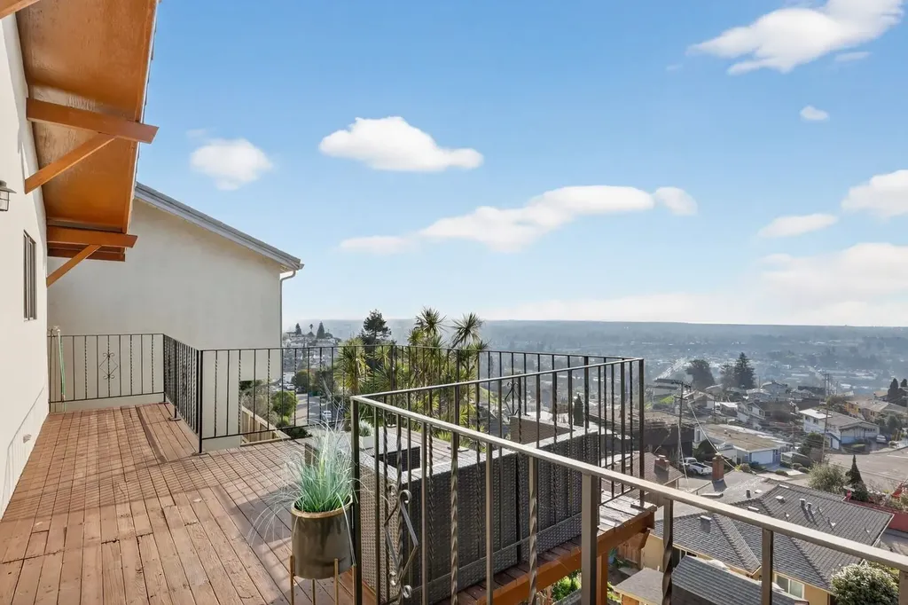 16605 Rolando Avenue Castro Valley CA 94578