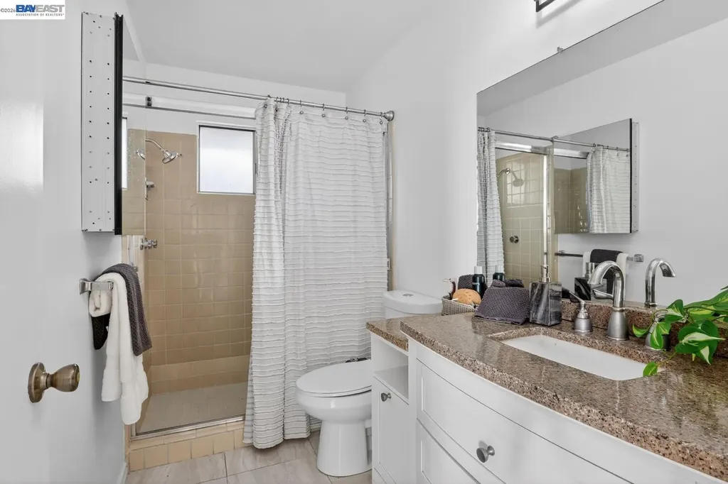 16605 Rolando Avenue Castro Valley CA 94578