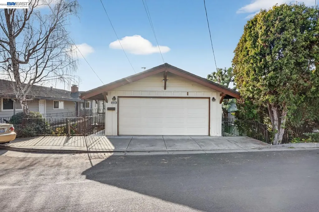 16605 Rolando Avenue Castro Valley CA 94578