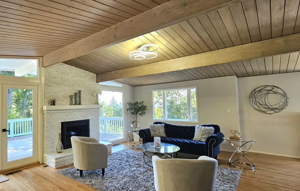 7030 Snake Road Oakland CA 94611