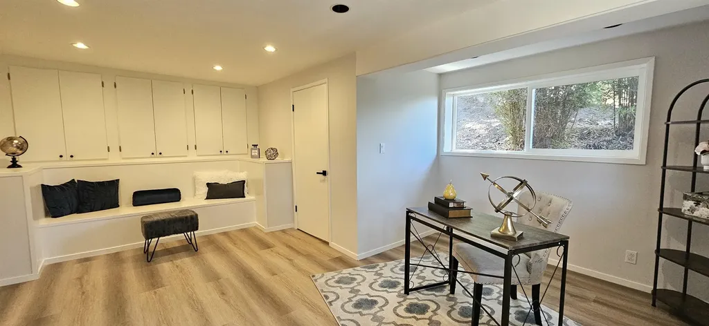 7030 Snake Road Oakland CA 94611