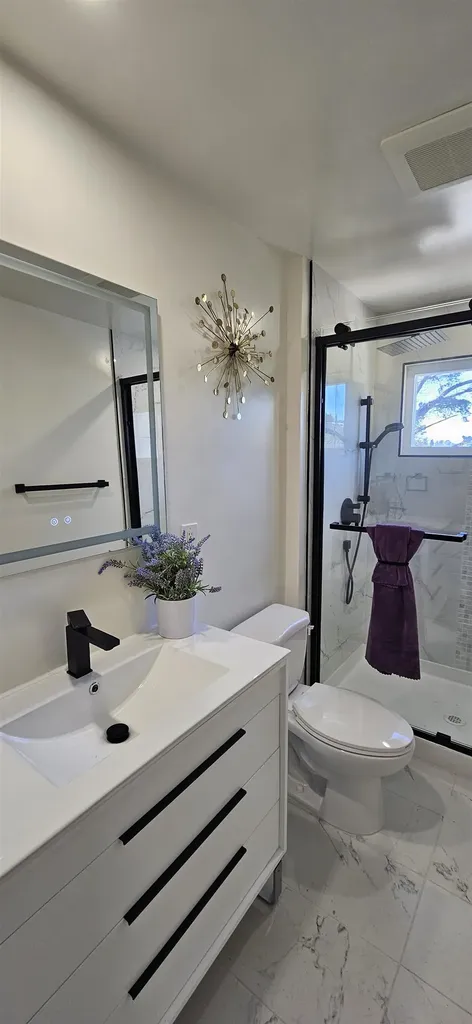 7030 Snake Road Oakland CA 94611