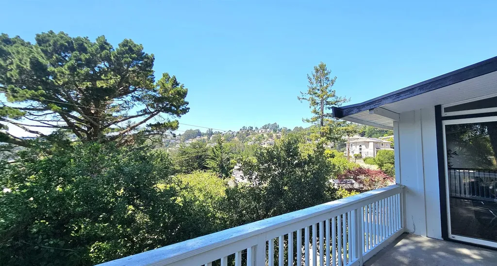 7030 Snake Road Oakland CA 94611