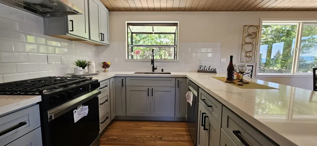 7030 Snake Road Oakland CA 94611