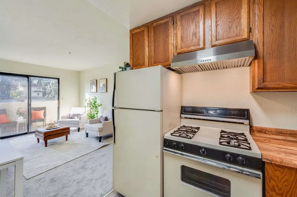 3648 Grand Avenue Oakland CA 94610
