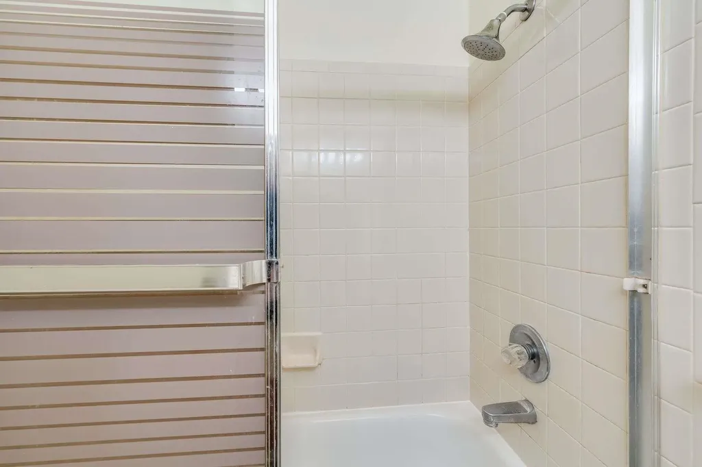 3648 Grand Avenue Oakland CA 94610