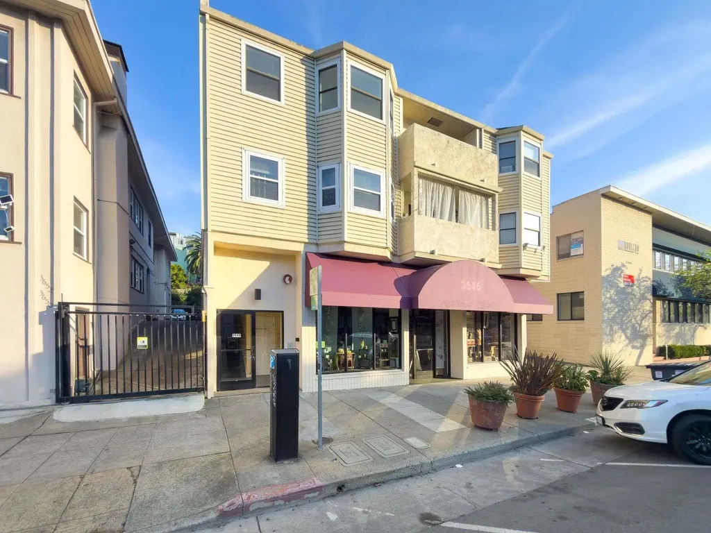 3648 Grand Avenue Oakland CA 94610