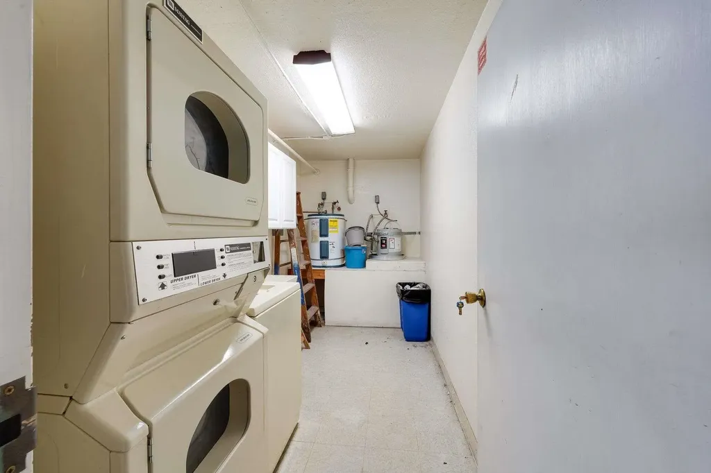 3648 Grand Avenue Oakland CA 94610
