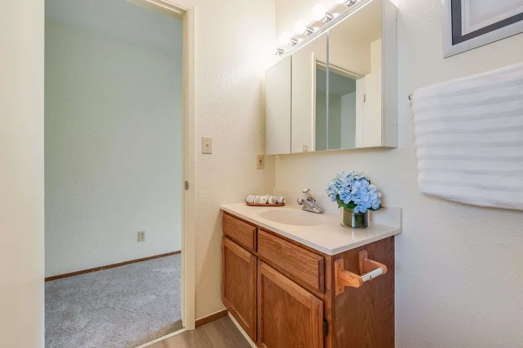 3648 Grand Avenue Oakland CA 94610
