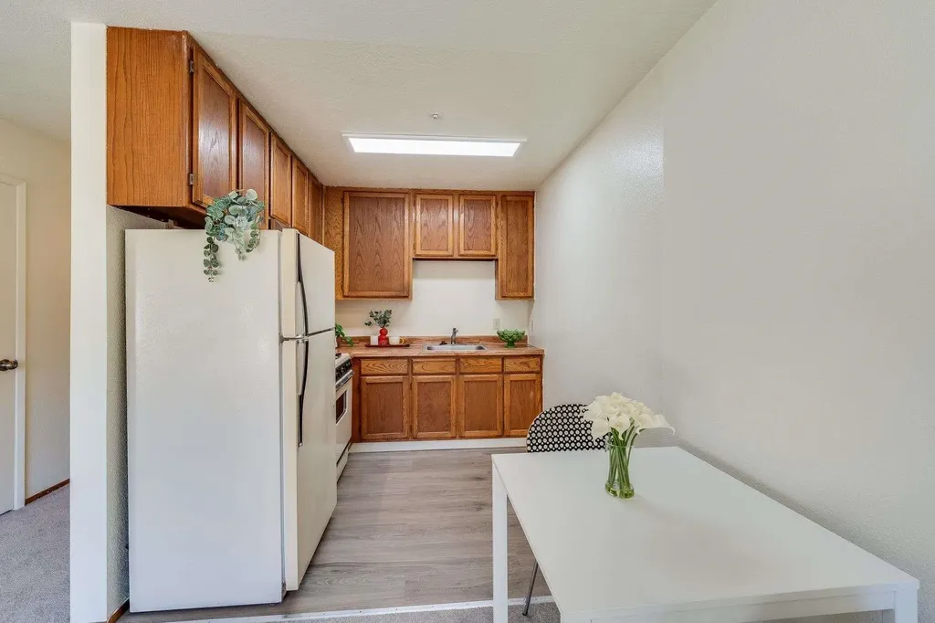 3648 Grand Avenue Oakland CA 94610