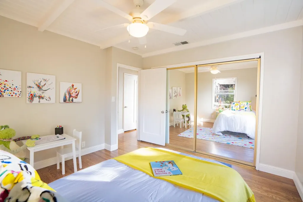 2925 El Monte Avenue Oakland CA 94605