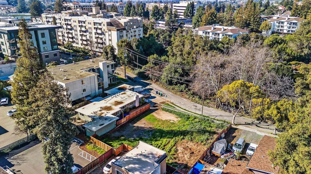 1289 Russell Way Hayward CA 94541