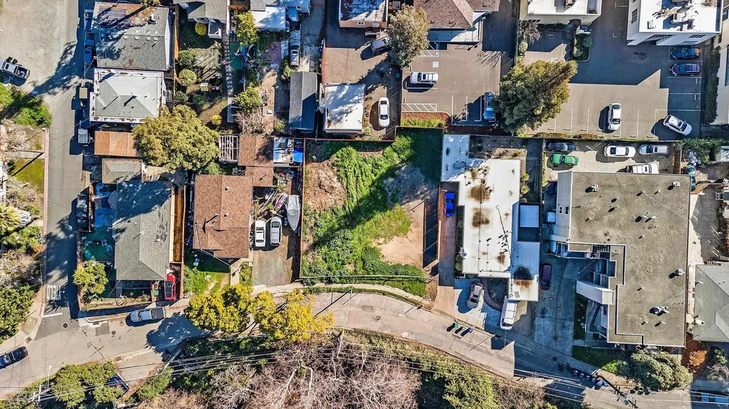 1289 Russell Way Hayward CA 94541