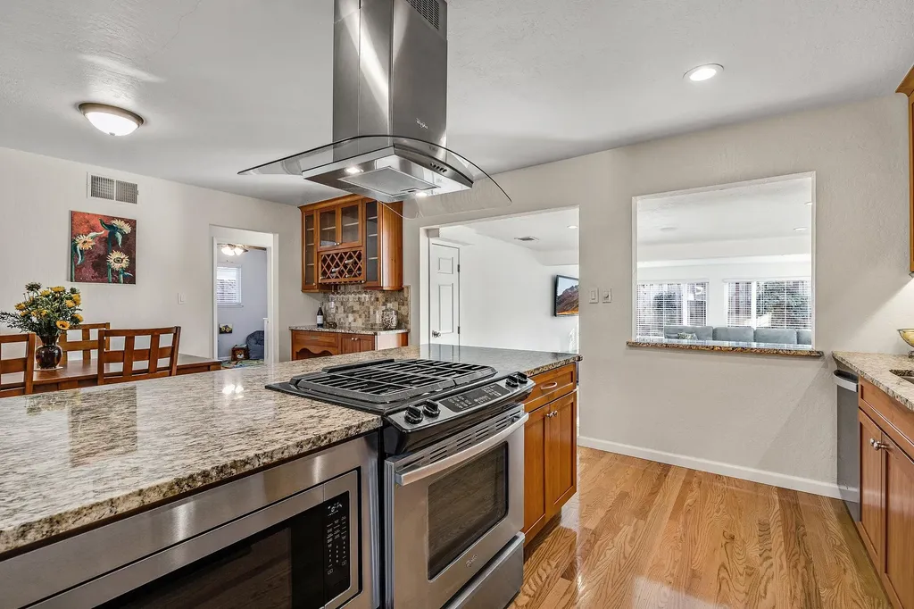 1009 Lisbon Avenue Livermore CA 94550